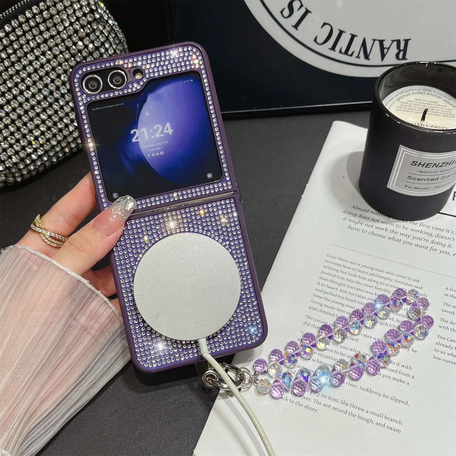 

Bling Full Diamond Glitter Magsafe Case For Samsung Galaxy Z Flip 6 5 4 3 Magnetic Wireless Shockproof Armor Cover Crystal Strap