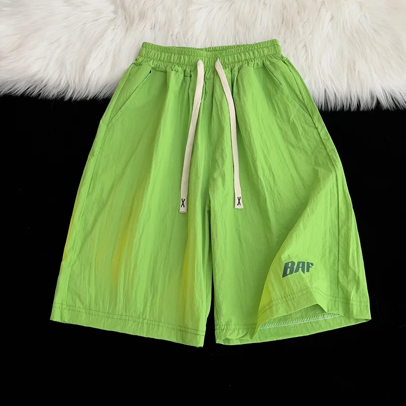 Hawaiian Beach Quick Drying Shorts Korean Casual Summer Shorts Trendy and Fashionable Men's Clothing Green Sports Pants 2024