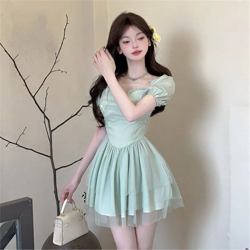 甘くてスパイシーなオルトスカート レディース 夏 ファッション スクエアカラー バブルスリーブ ウエストシェイプ ウルトラフェアリー パフスリーブ