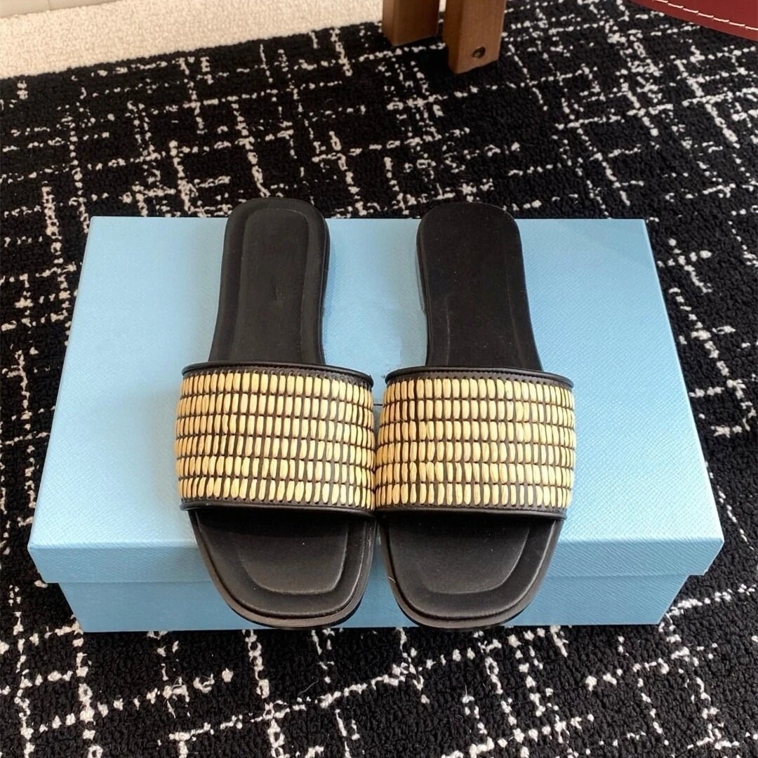 

Women's 2026 Summer Slide Sandals, Hollow-Out Design Flat Heel Outdoor Wear Beach Half Slippers