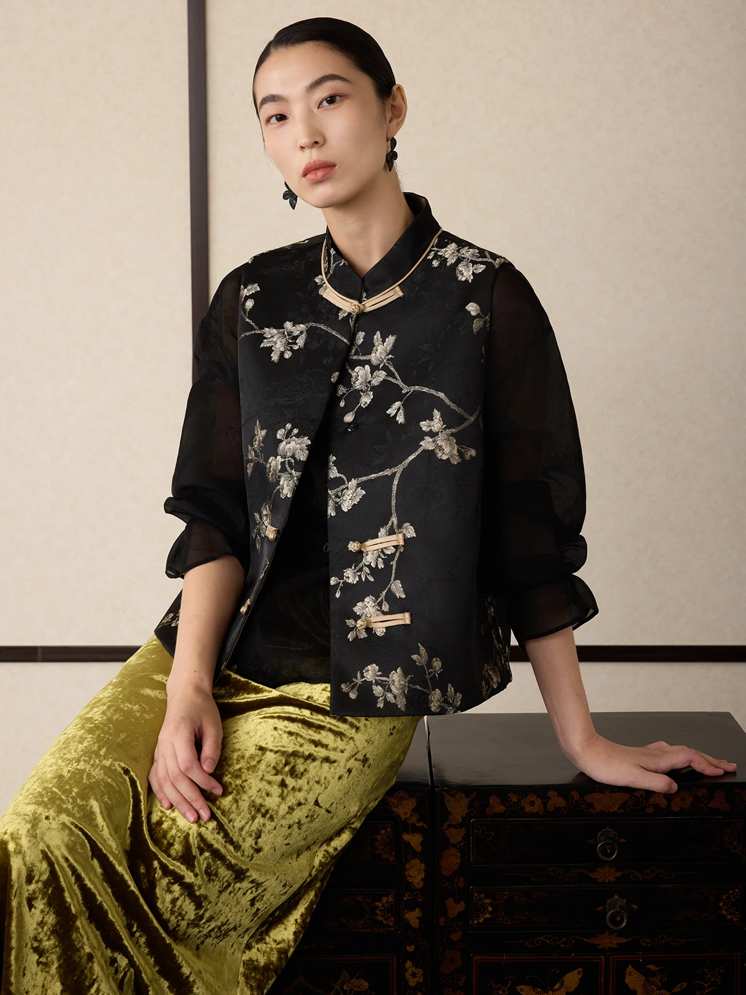 

Spring And Autumn New Sle Thin Cotton Embroidered Stand Collar Women's Vest Chinese National Sle Gown Button Cotton Vest