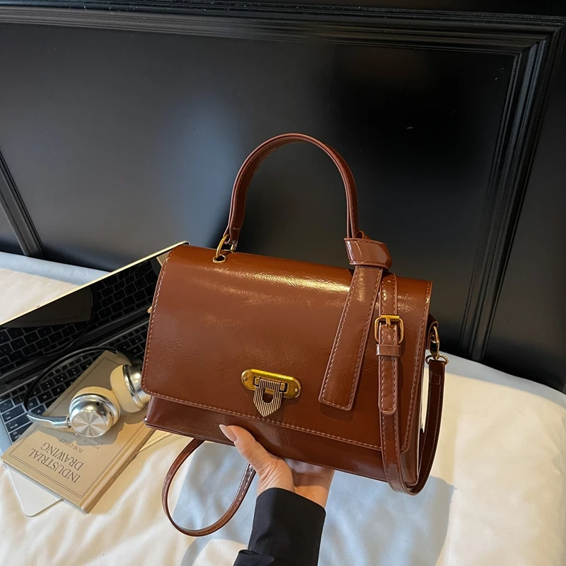 กระเป๋าถือหนังแท้สำหรับสุภาพสตรี สไตล์กระเป๋าโท้ตขนาดใหญ่ แบรนด์หรู แฟชั่นคลาสสิก สง่างาม ต้องมี