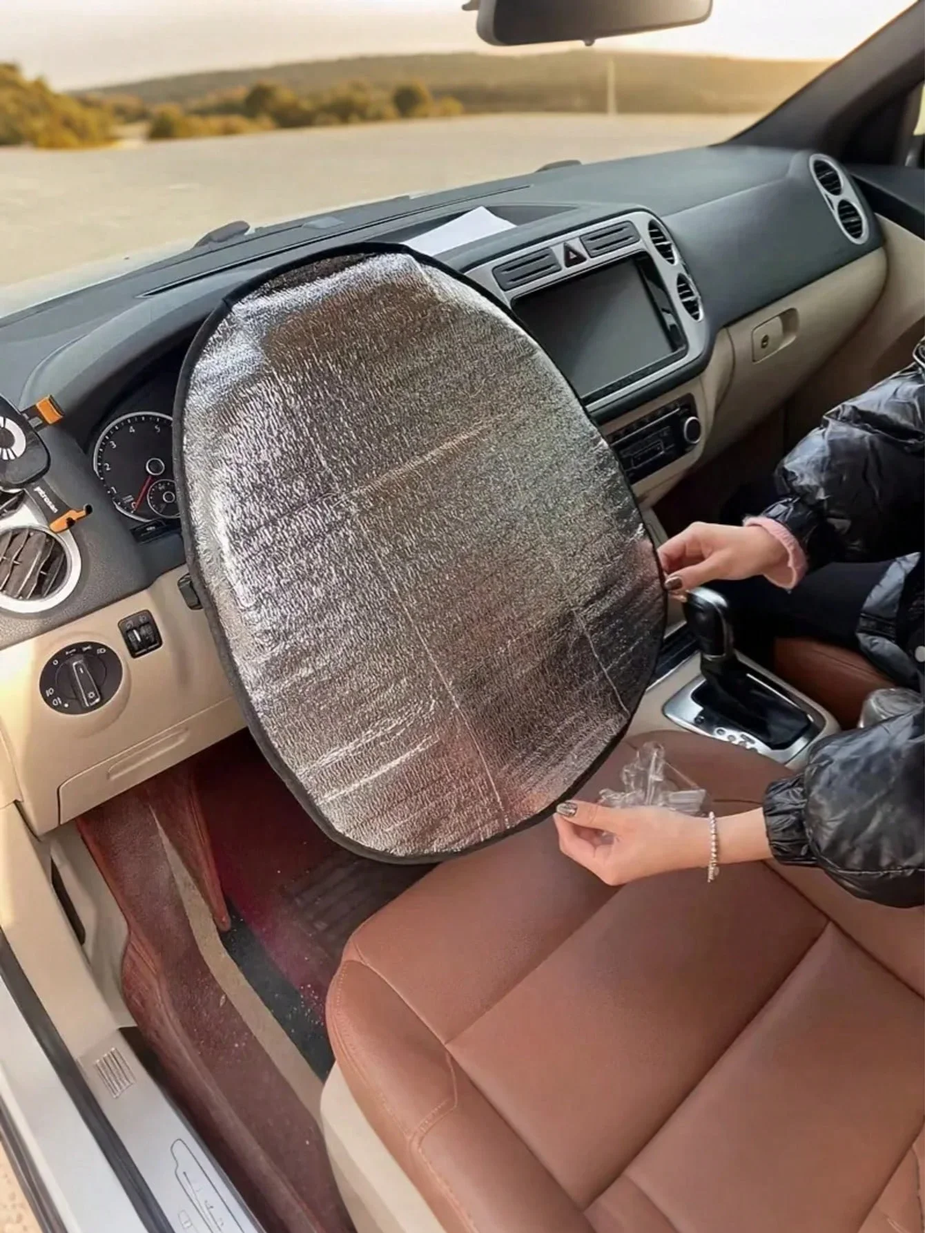 Солнцезащитный козырек на руль автомобиля — летняя теплоизоляция и защитный козырек от ультрафиолета, фольга и пузырьковый материал, серебряный отражатель