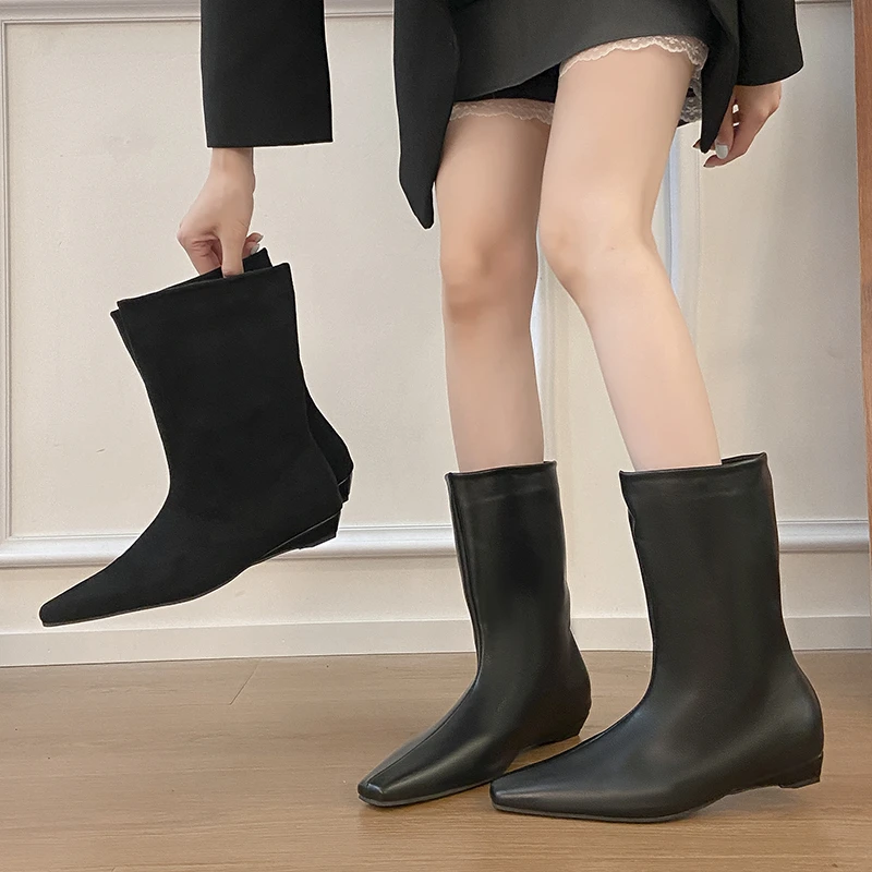 

Ladies Boots 2025 New Fashion Leisure Comfortable Winter Low-heeled Flat-bottomed Pointed Pu Fashion Boots Plus Size 43