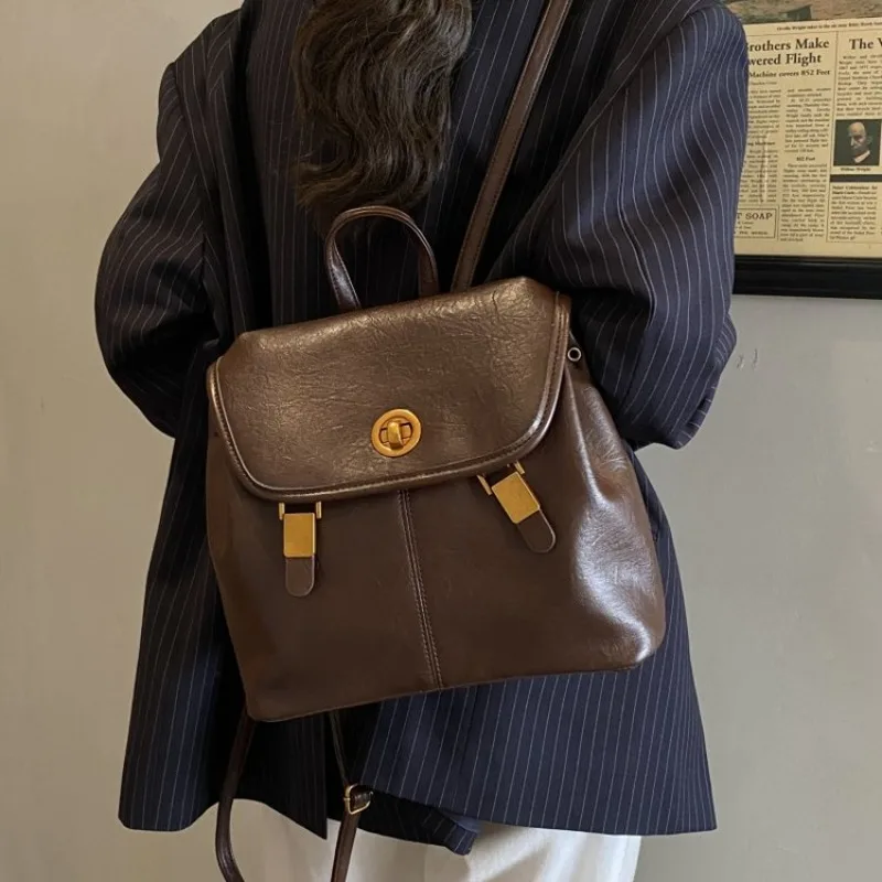 

Durable Leather Tote Bag for Women, Elegant Handbag with Multiple Pockets, Famous Designer, Luxury Brand Classic