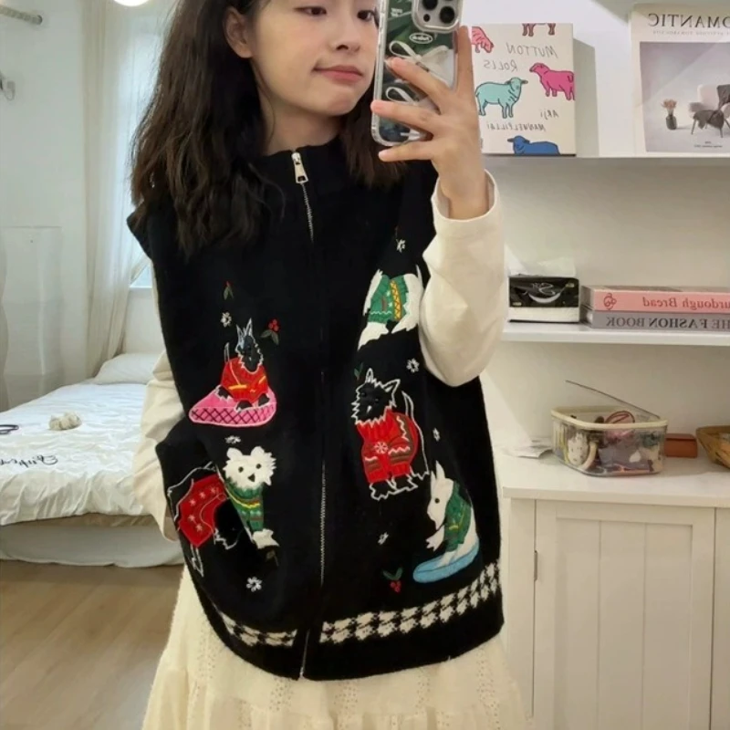 

Knitted Sweaters Vest Women Jumpers Zipper Cartoon Embroidery Round Neck Sleeveless Loose Fit Casual Office Lady 2025 Autumn