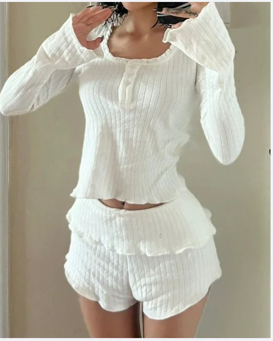 

Women Pajama Set Long Sleeve Button Closure Top with Shorts Sleepwear Loungewear