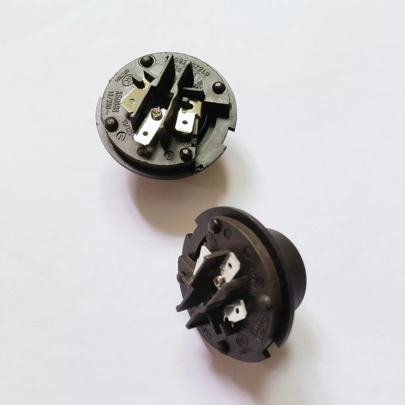 Original new 100% KSD688 electric kettle base lower connector 13A250V