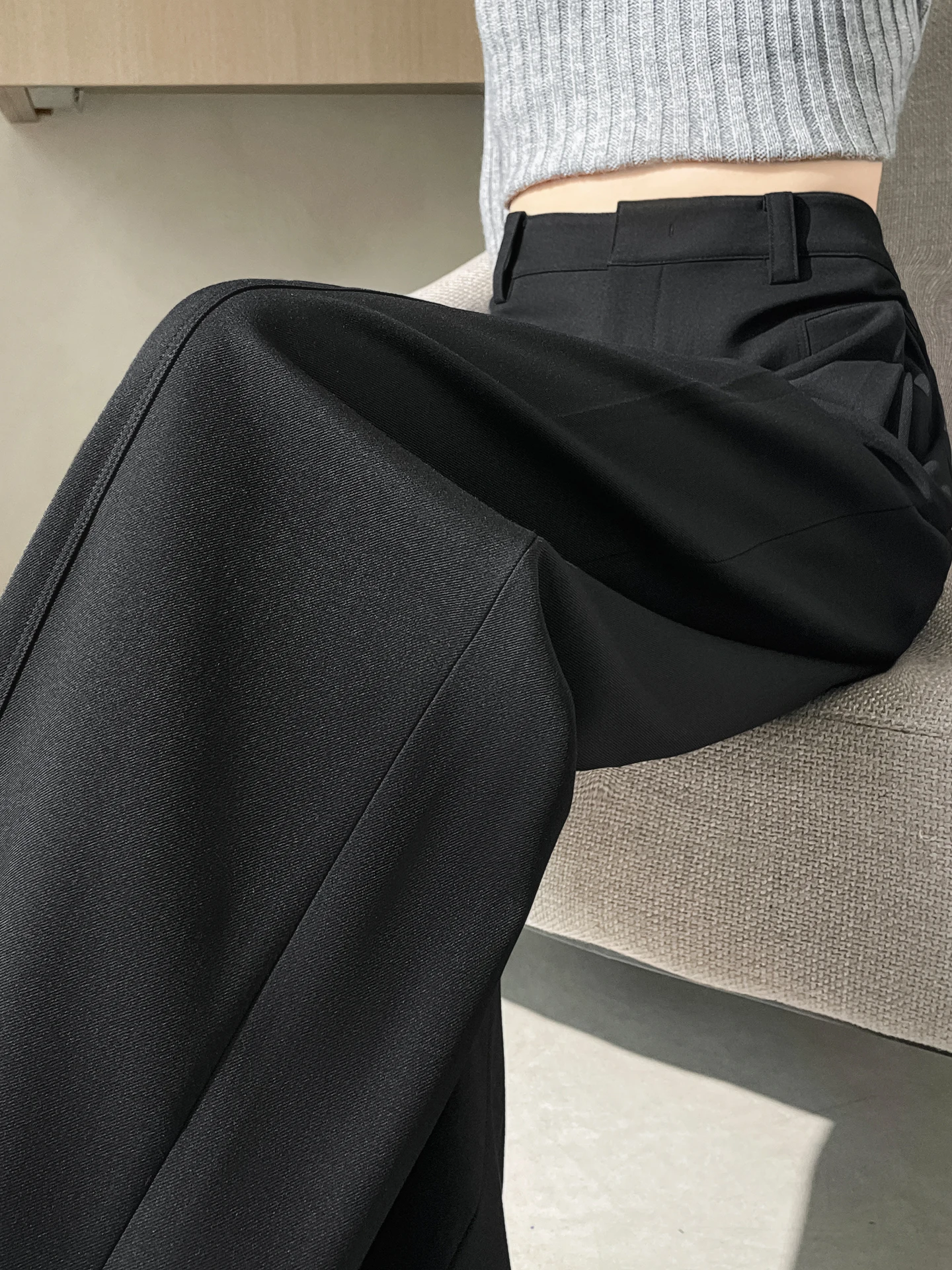 

Новые весенние черные брюки с высокой талией, струящиеся, широкие, прямого кроя, в пол, женские, повседневные, в корейском стиле, для офиса