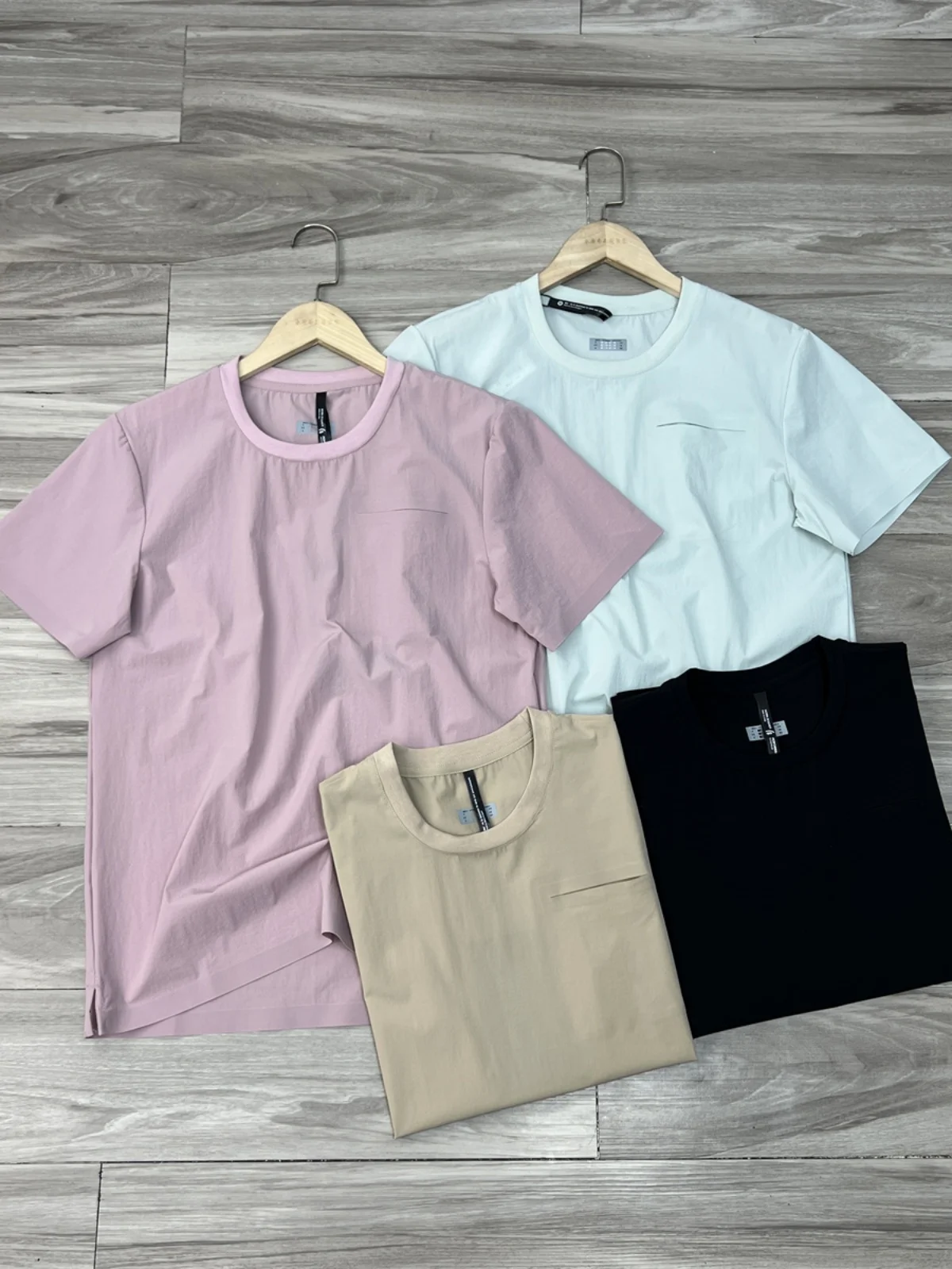 

Быстросохнущая дышащая нейлоновая футболка с коротким рукавом для мужчин и женщин, для активного отдыха, с защитой от солнца, устойчивая к царапинам и износу.