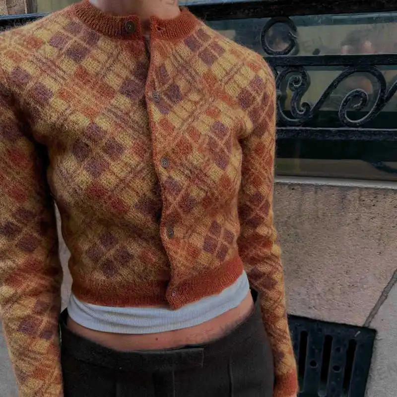 

American Retro Color Blocked Diamond Knitted Cardigan Women'S Autumn And Winter Round Neck Short Long Sleeved Sweater Top