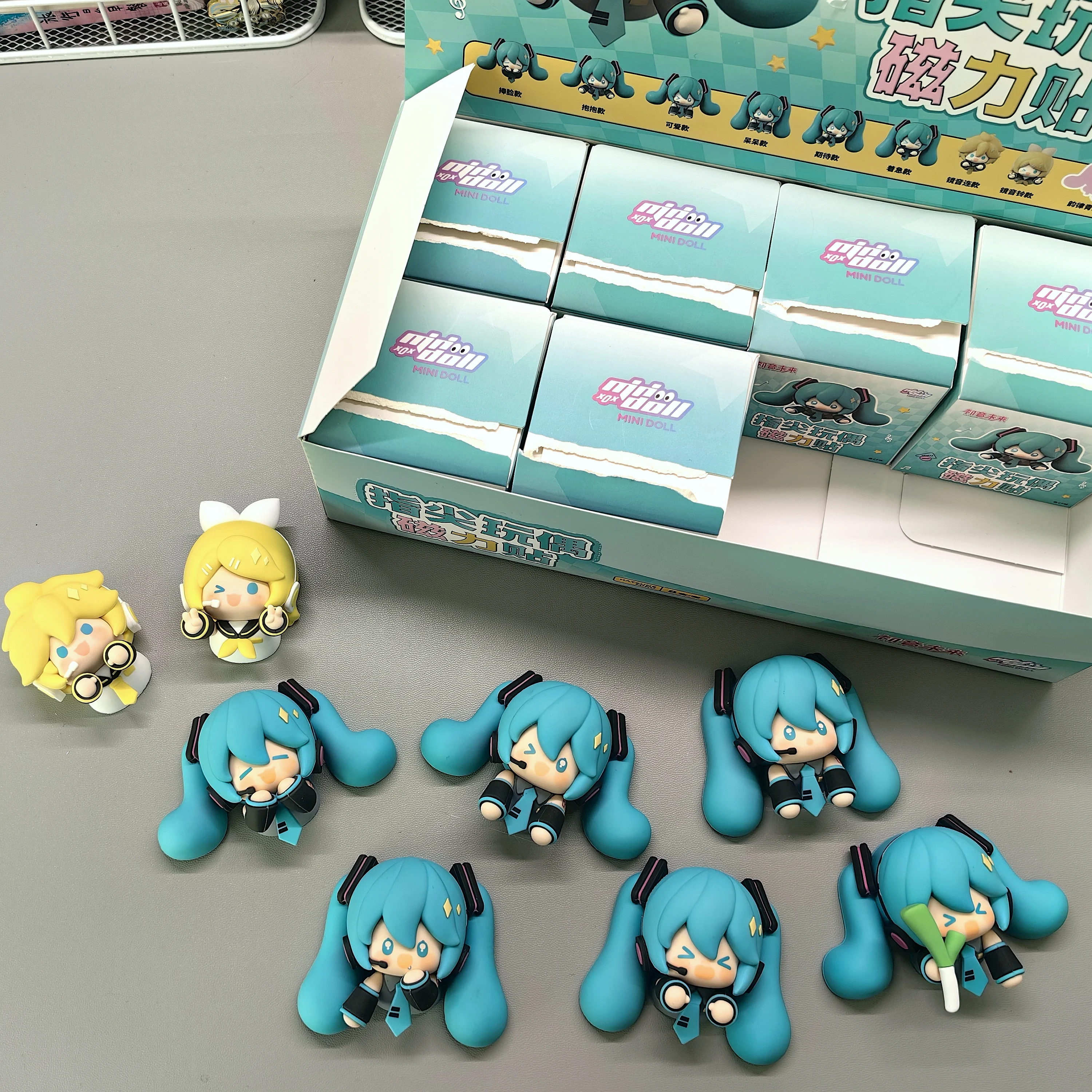 

Minidoll Genuine Hatsune Miku Anime Dolls Blind Box Rin Len Fridge Magnet Kawaii Mini Stickers Small Ornaments Stickers Gift
