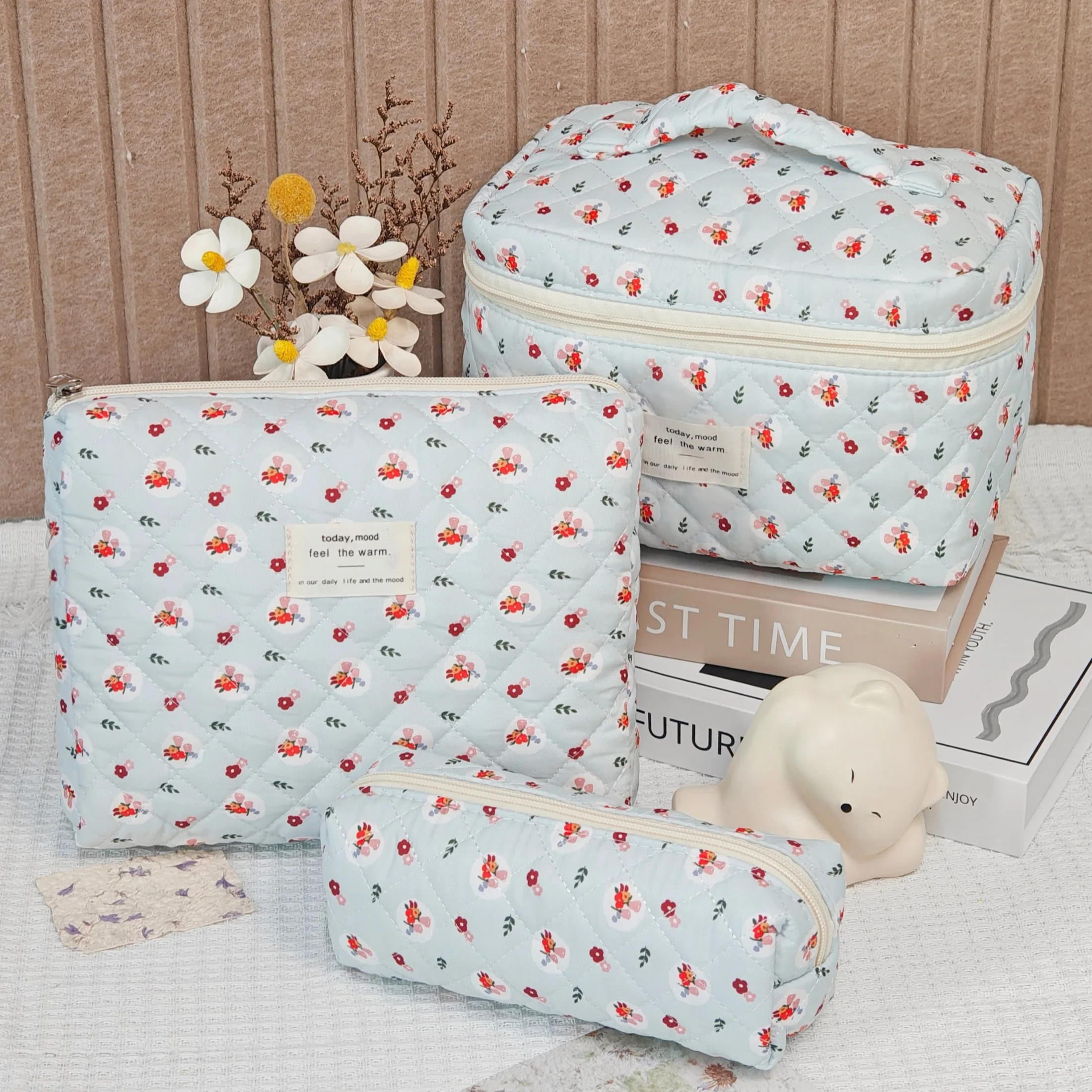 

2024 Korea Bow Print Women Makeup Bag Large Capacity Portable Cosmetic Case for Travel Toiletries Cosmetics Storage Bag