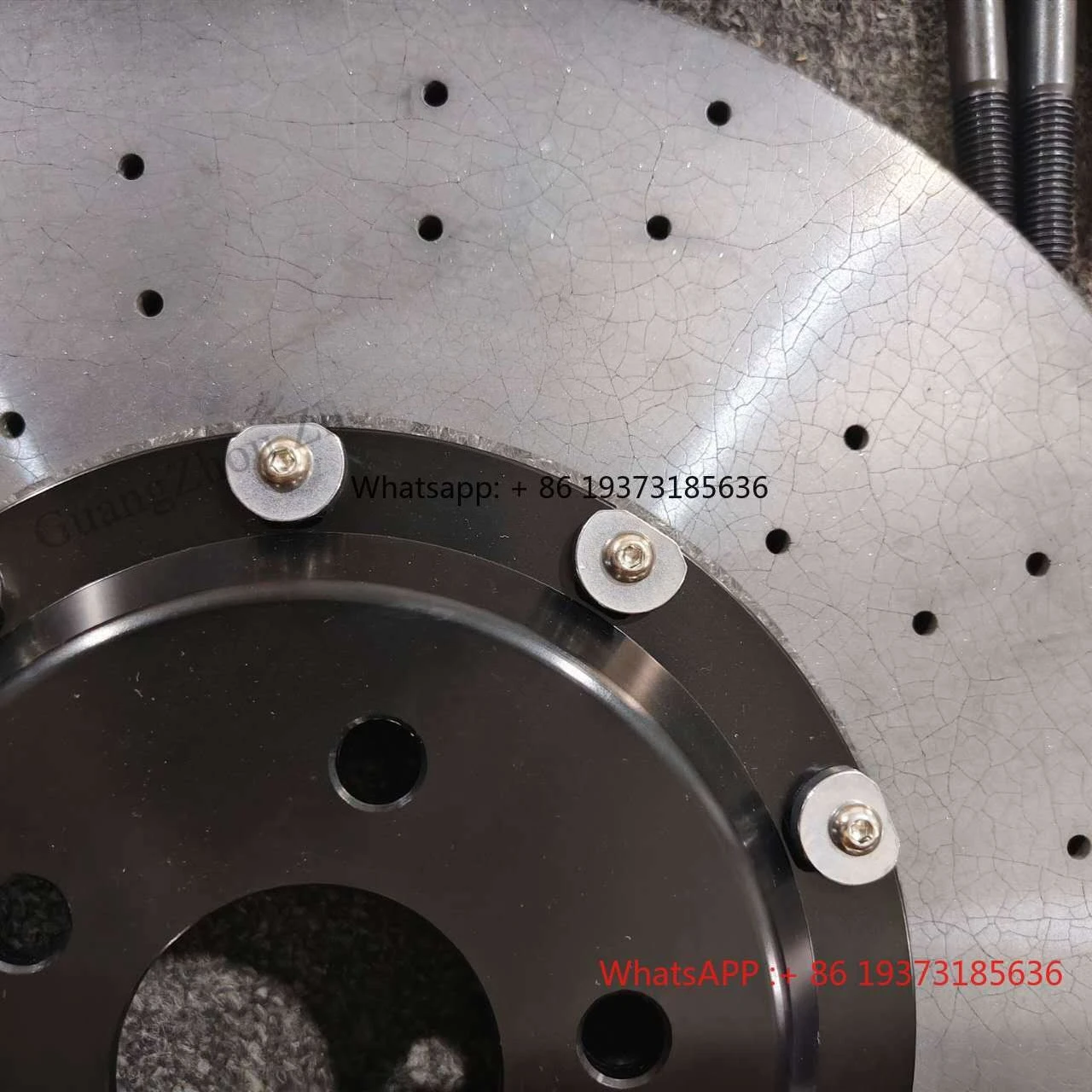 Customized Carbon Fiber Ceramic Disc Brake Caliper 10 Pistons 440 400mm Carbon Ceramic Disc Suit for BMW E21 E91 For Passat CC