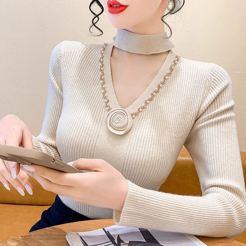 2025 Neue Herbst Sexy Hohl Pullover Feminine V-need Schlank Bodenbildung Mode Top