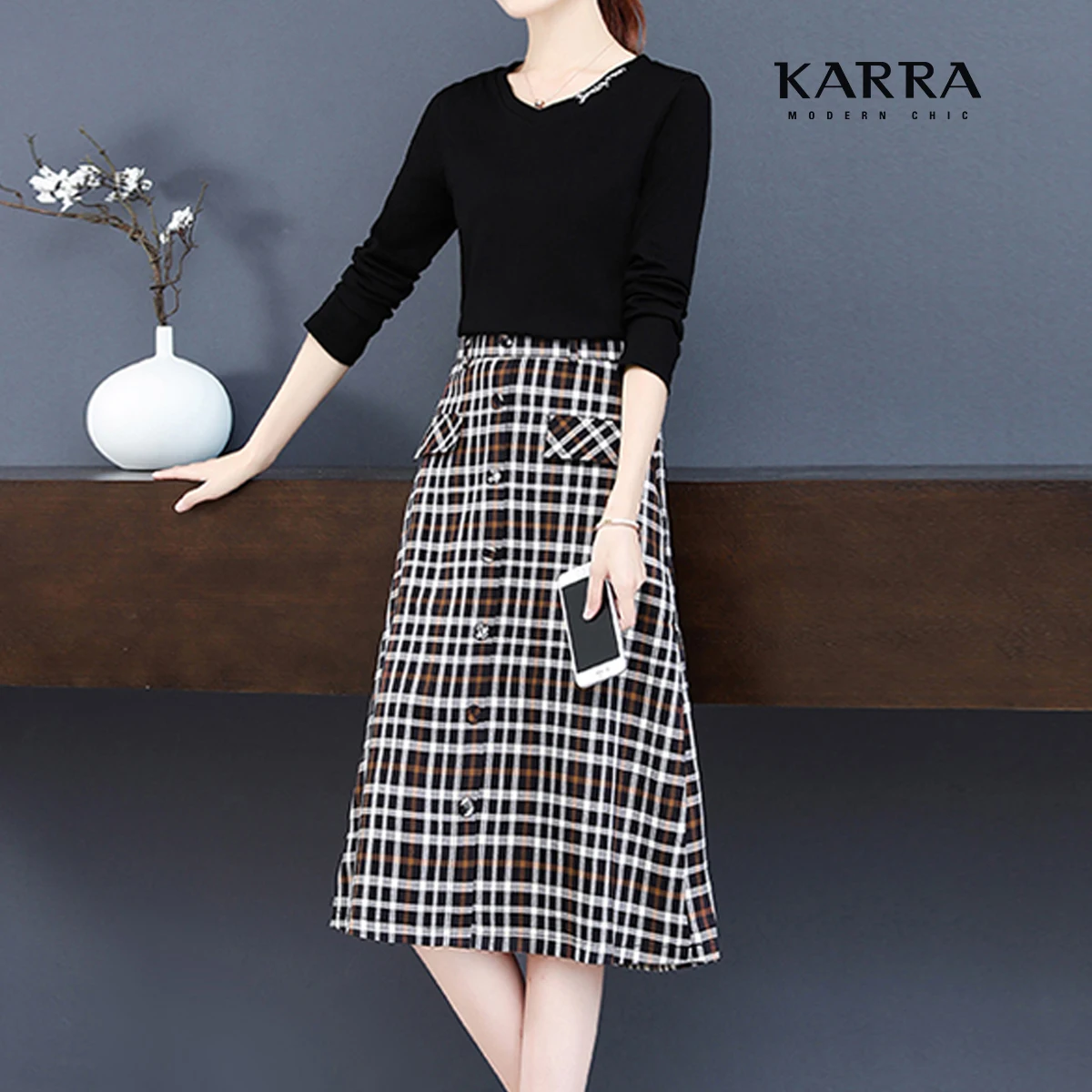 KARRA RETORING V-NICK T-SHORT + skirt SET_KB3FSE015C