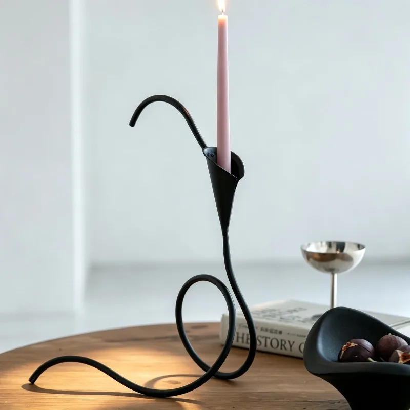 Abstract Candlestick Metal Candle Holder Creative Black Candles Stand Home Ornament Candlesticks for Wedding Dining Table Decor
