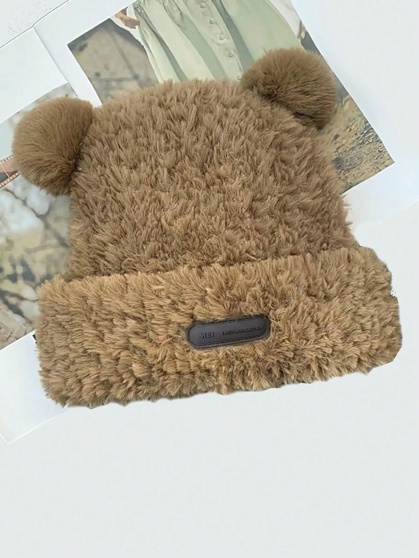 قطعة واحدة من قبعة الأذن المصنوعة من الصوف البني للنساء، دافئة للارتداء اليومي في الخريف/الشتاء