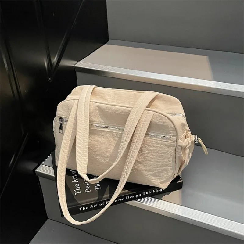 

Trendy Elegant Textured Leather Crossbody Satchel For Women Luxury Designer Large Capacity Diaper Bag For Commuter Simple Chic