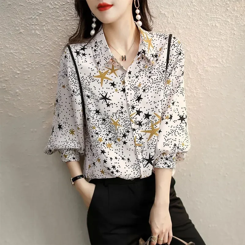 Stylish Loose Star Printed Shirt Female Clothing Commute Polo-Neck Casual Spliced Spring Autumn 2024 Single-breasted Blouse B779