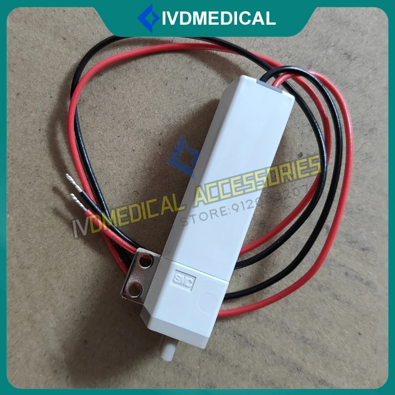 SMC Chemical Liquid Solenoid Valve 2-way Solenoid Valve  LVM10R1-5C-1  24V Valve Original New