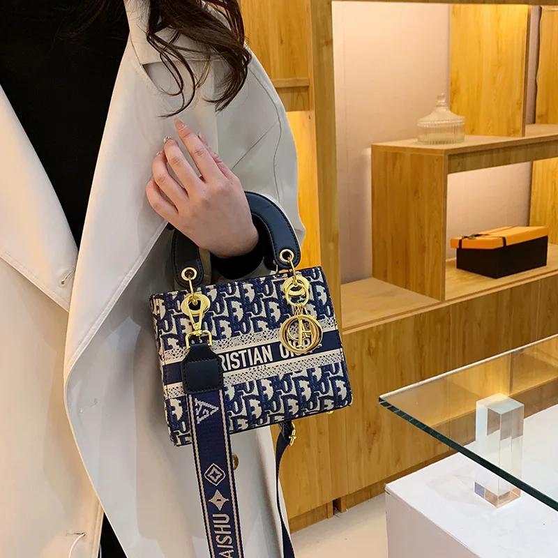 

New Women's Handbag Fashionable Elegant Tote Shoulder Crossbody Bag Ladies Purse Trendy Designer Casual Office Stylish Accessory