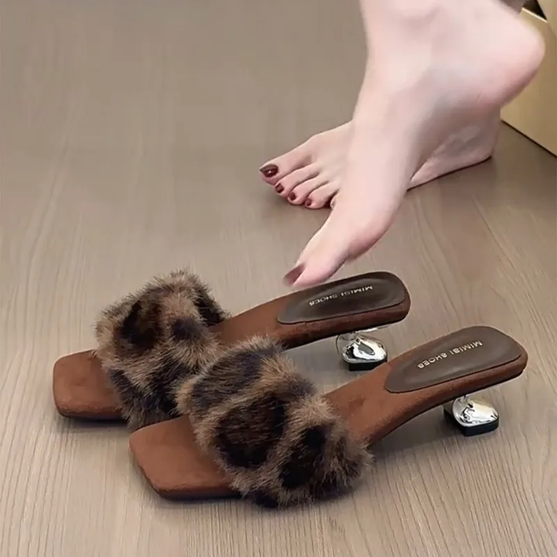 Faux Fur Mules Slippers Women Pointed Toe Slip-On Thin Heels Sandals Short Plush Closed Toe Slides Temperament Fur Slippers
