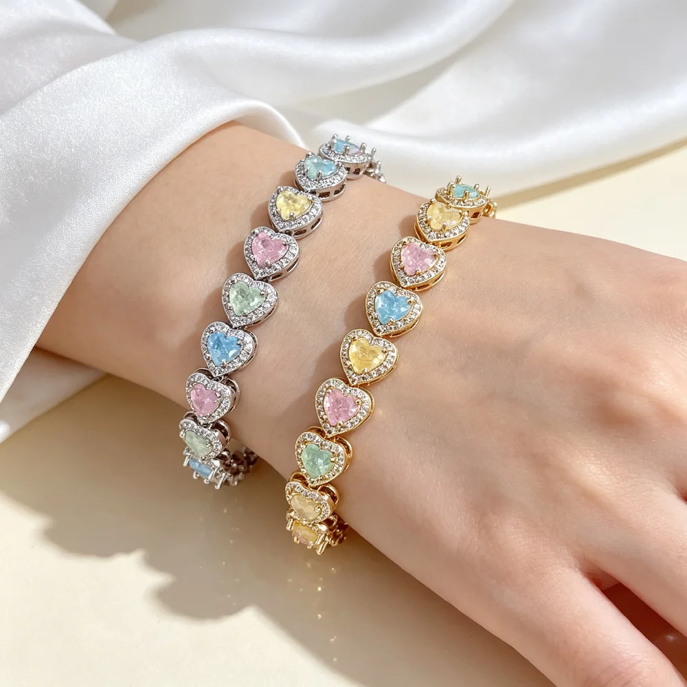 AENSOA Damen-Armband aus Kupfermaterial, zierliche, bunte Herz-Zirkon-Handkette, klassischer, romantischer, wasserdichter Schmuck – Detail 4