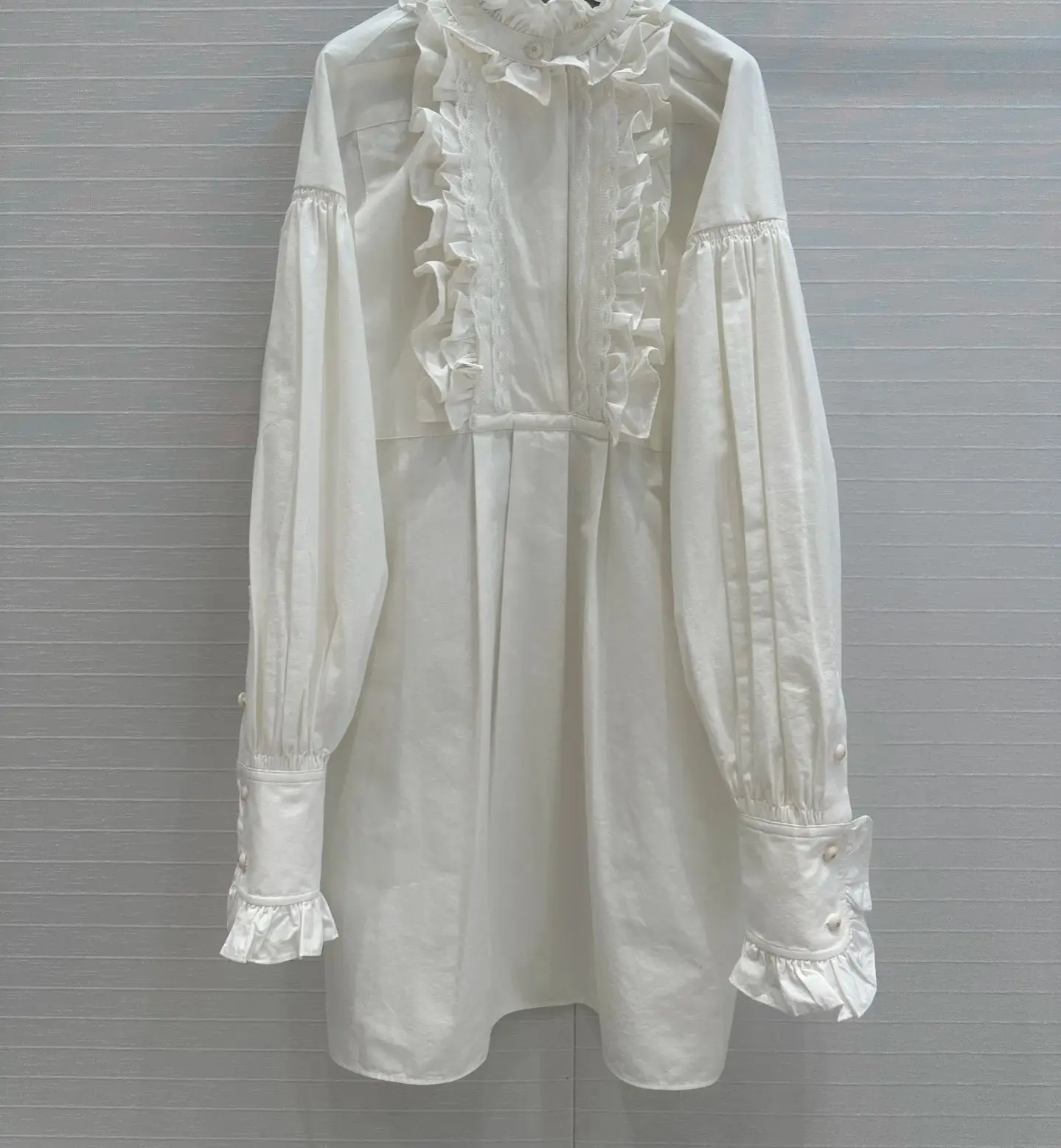 

Ранние весенние каникулы, новая рубашка из хлопка и льна с кружевной отделкой, ретро и романтический, роскошный топ, простой и универсальный ши