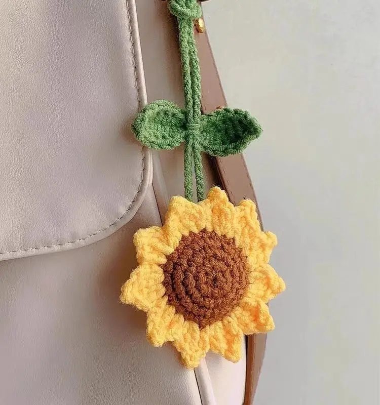 

Hand Crocheted Sunflower Pendant，Cozy Car Charm，Keychain，Elegant Bag Accessory，Heartwarming Little Gift