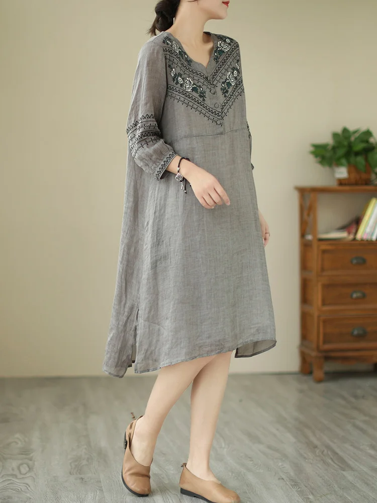 ชุดเดรสผ้าฝ้ายลินินทรงหลวมปักลายดอกไม้ คอวี แขนสั้น ทรงเอ ความยาวปานกลาง เหมาะสำหรับใส่ไปทำงานในฤดูร้อน