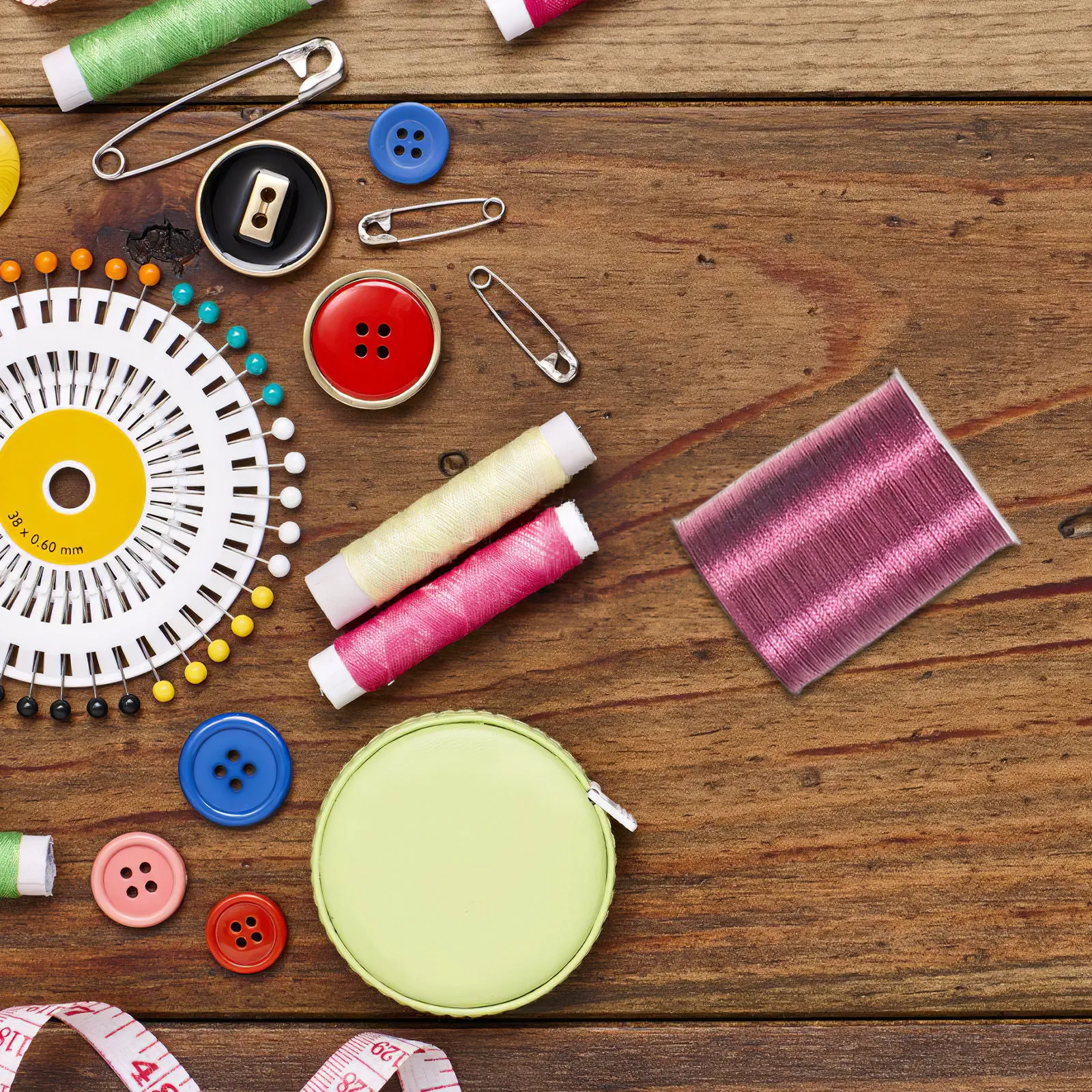 Metallisches Nähgarn-Set Mehrfarbige Glitzer-Garnspulen für DIY Stickerei Häkeln Quilten Manuelles Nähgarn-Set