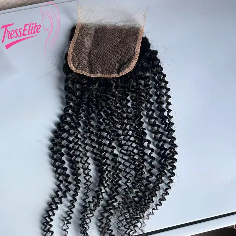 Hochwertiger 4x4 Lace Closure Afro Kinky Curly Haarblock in Naturfarbe mit transparenter Spitze, aus brasilianischem Virgin Remy Haar, handgewebt. – Detail 1