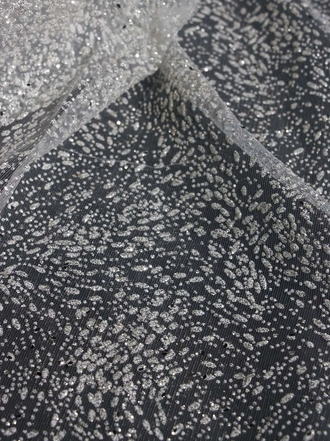 

Блестящие блестки, сверкающие точки, прозрачная сетка, свадебные украшения, свадебные платья, сценические костюмы, ткани и ткани