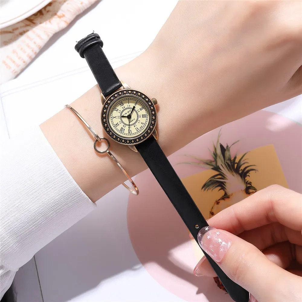 Vintage Leather Women Bracelet Watches Brown Retro Roma Quartz Ladies Quartz Watch Leather Thin Band Small Dial Relogio Feminino