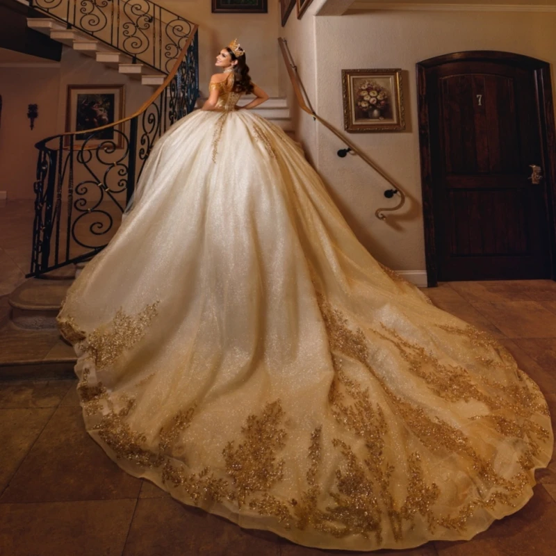 Licht champagne Quinceanera jurken baljurk off-the-shoulder appliqué kant kralen tule korset feest verjaardag Sweet 16-jurk