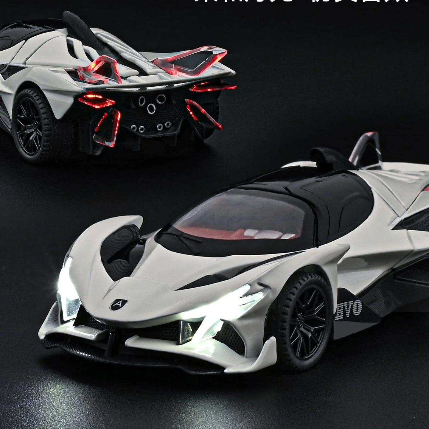 1:32 EVO Modello di auto sportiva in lega tirare indietro suono e luce giocattoli per ragazzi squisiti ornamenti decorativi idee creative