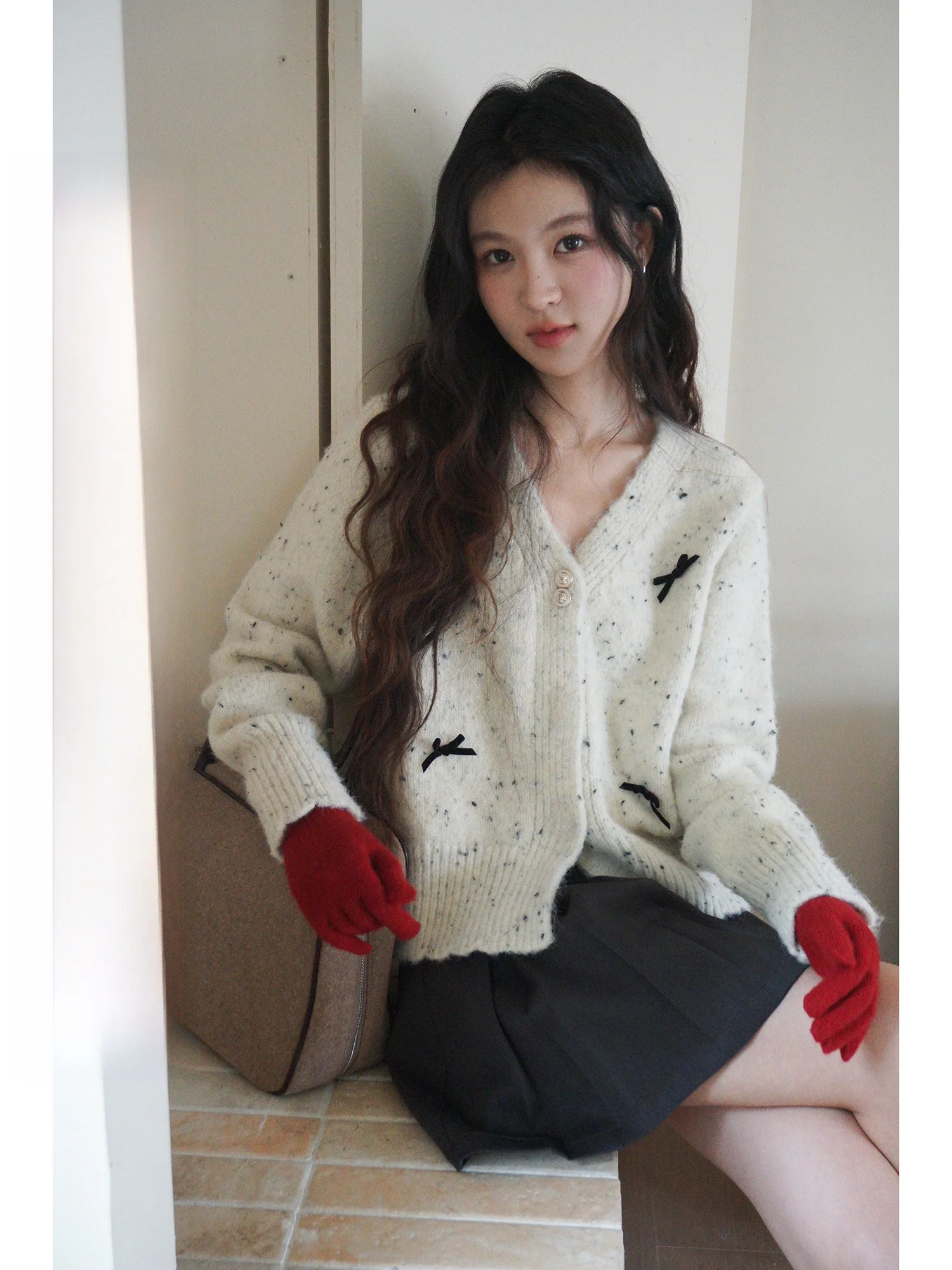 

Thiened V-ne Knot Camere Sweater Cardigan Women's Winter Korean Sle Beautiful Thiened Top Mixd FinderDining
