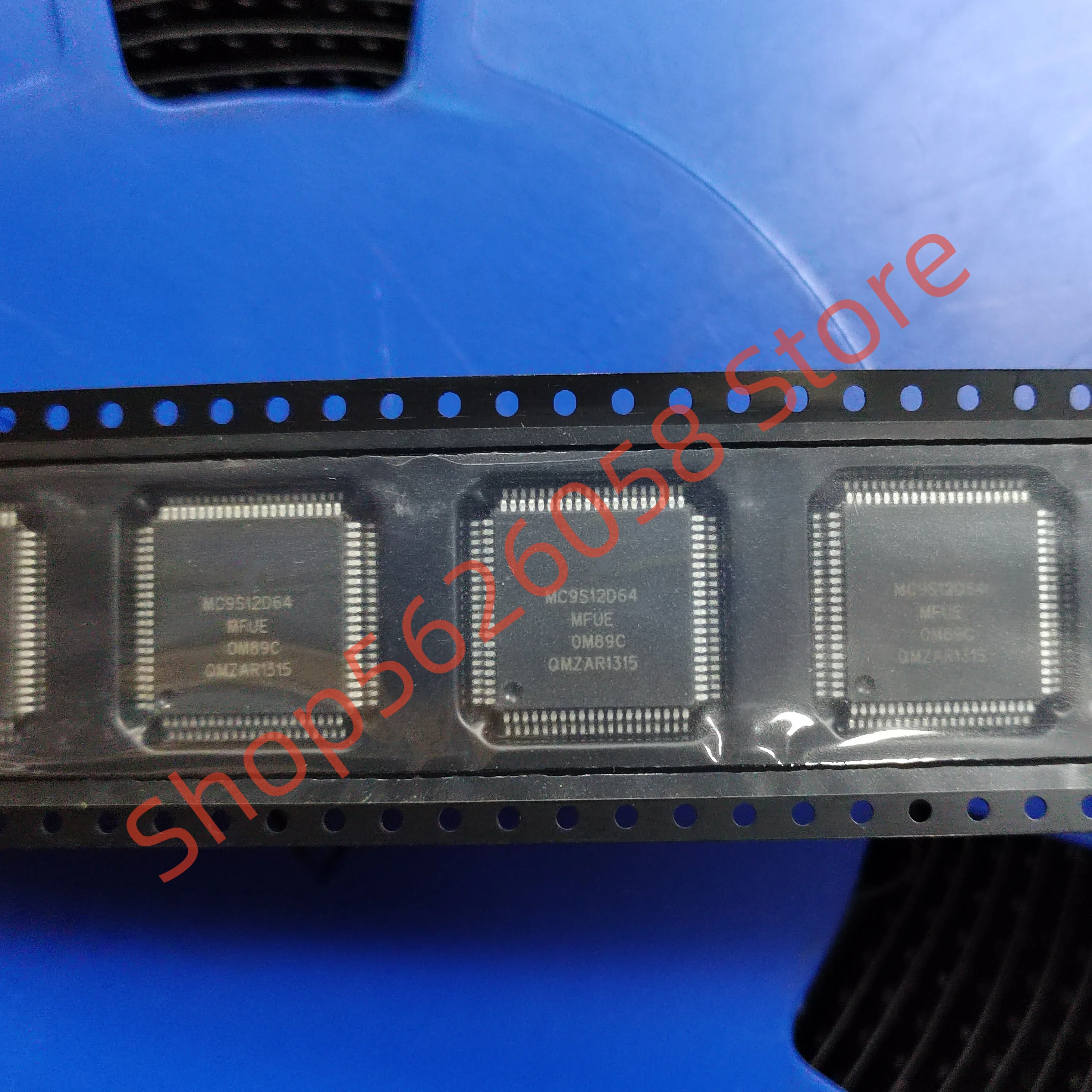 

S9S12D64F0MFUER MC9S12D64MFUE QFP64 1 шт./лот оригинальный и аутентичный, бесплатная доставка