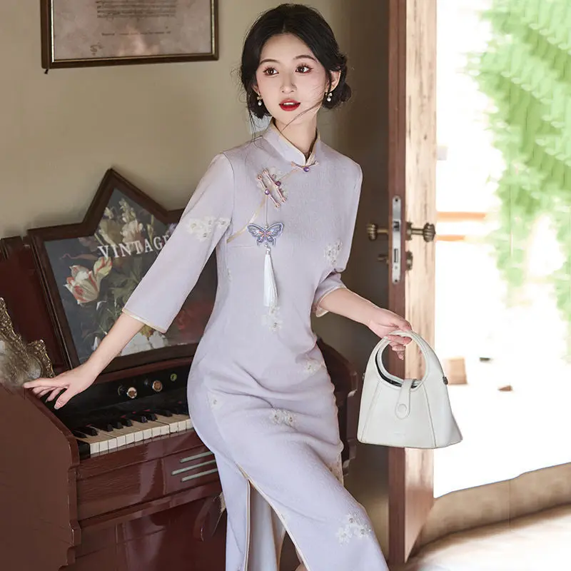 

National Style Embroidery Floral Long Cheongsam Improved Young Style Girl Chinese Retro Spring Three-Quarter Sleeve Qipao