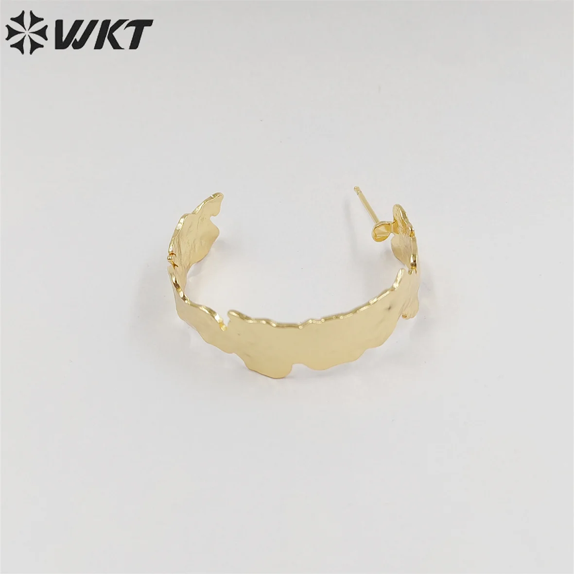 

WKT-E709 WKT 2022 Hot Style Yellow Brass Women Exquisite Gold-plate Droplet Shape Earrings Dance Party Gift Pretty Party Gift