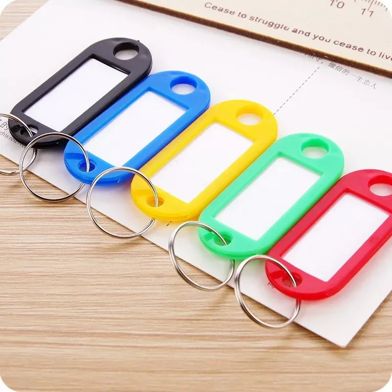 30Pcs Multicolor Plastic Keychain Key Fobs Luggage Id Label Name Cards Tags with Split Ring for Baggage Key Chains Key Rings