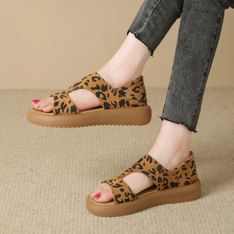 

Fashion Beach Leopard Sandals for Women Lightweight Thick Bottom Sandals Woman Outside Anti Slip Flip Flops Female Summer 2026