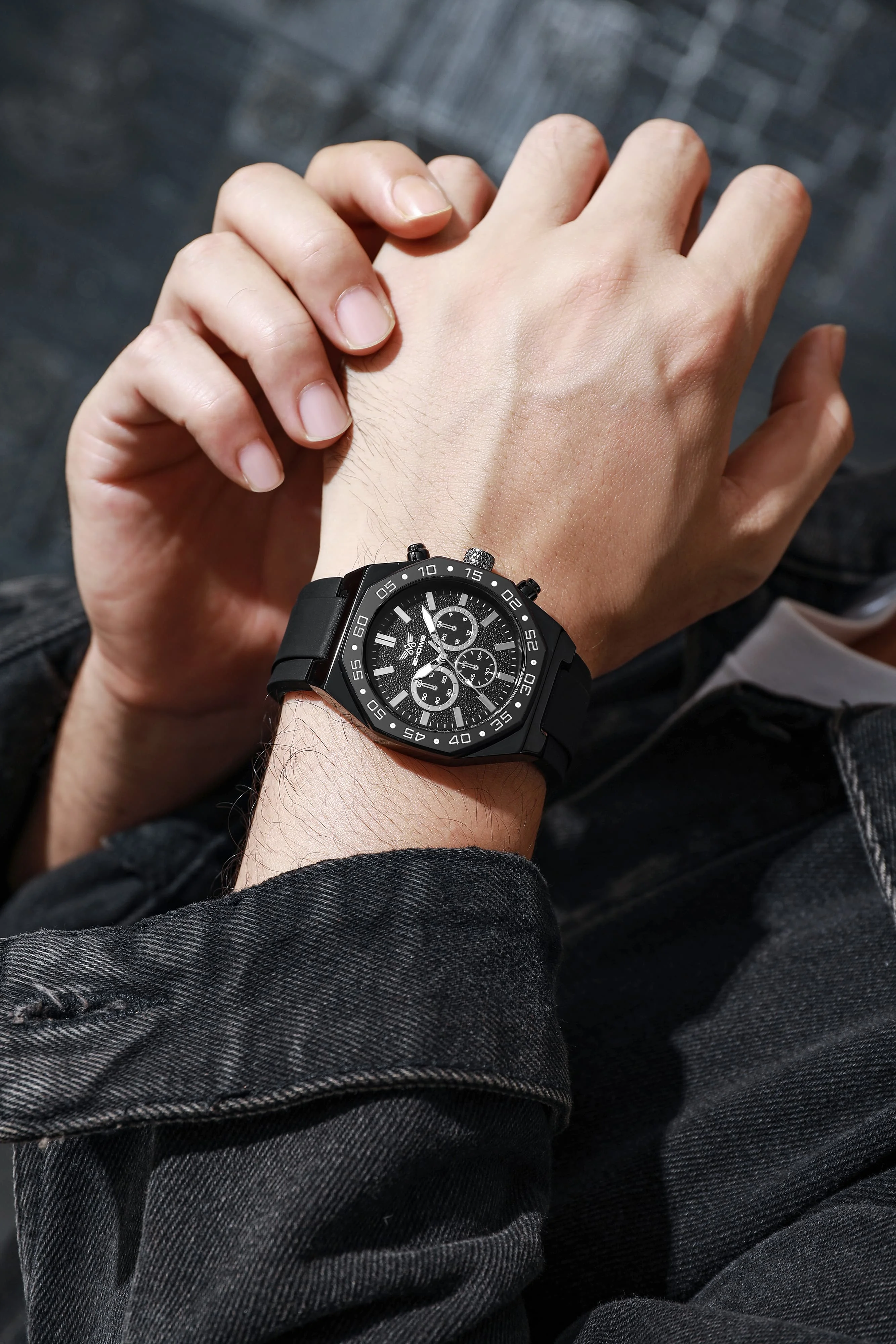 New Male Junior High School Sports Silicone Tape Frosted Dial Quartz Watch