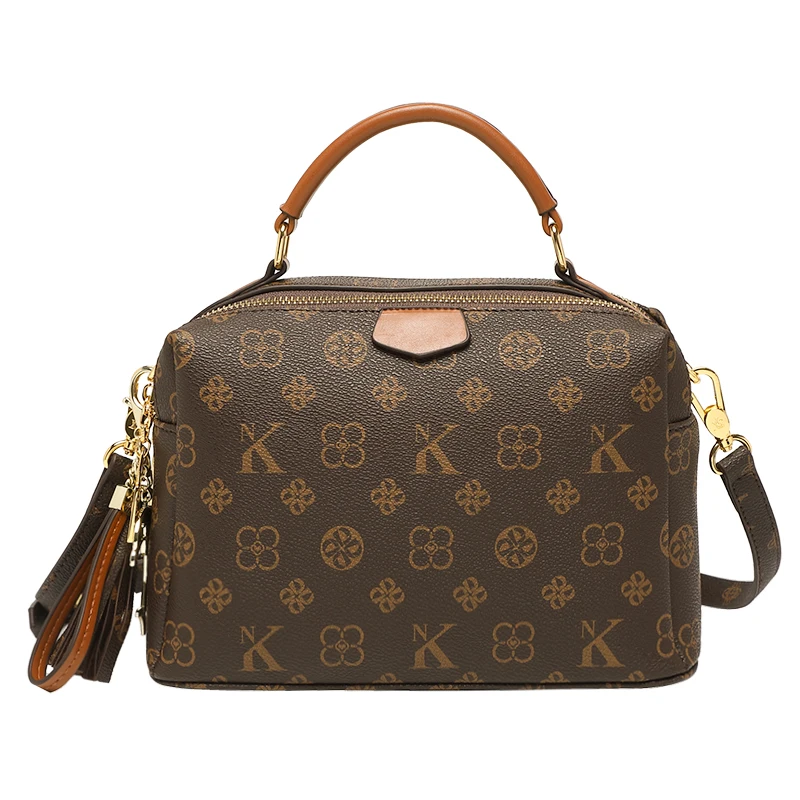 Women's handbag 2025 new autumn and winter designer shoulder crossbody bag, fashionable and high-end pillow bag image 5