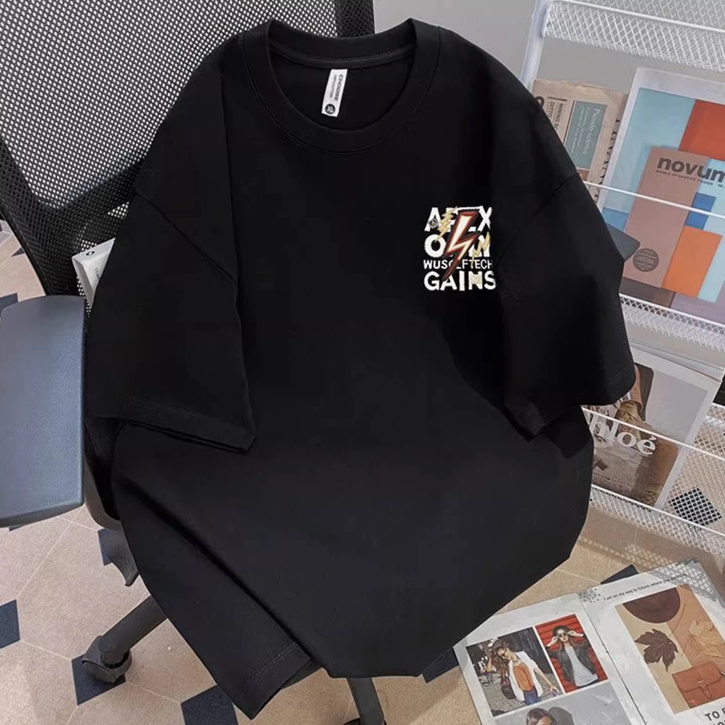 Hong Kong Style Oversized Letter Graphic Print Short-sleeved T-shirt for Men, Summer Loose Pure Cotton Top, Instagram Style