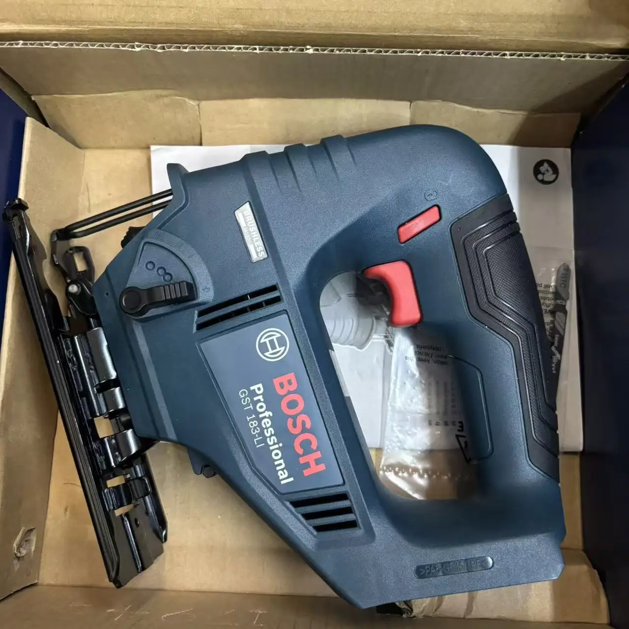 BOSCH GST 183-LI Cordless Jigsaw Professional 18V Brushless Variable Speed Electric Saw for Wood Metal Plastic Cutting GST183-LI