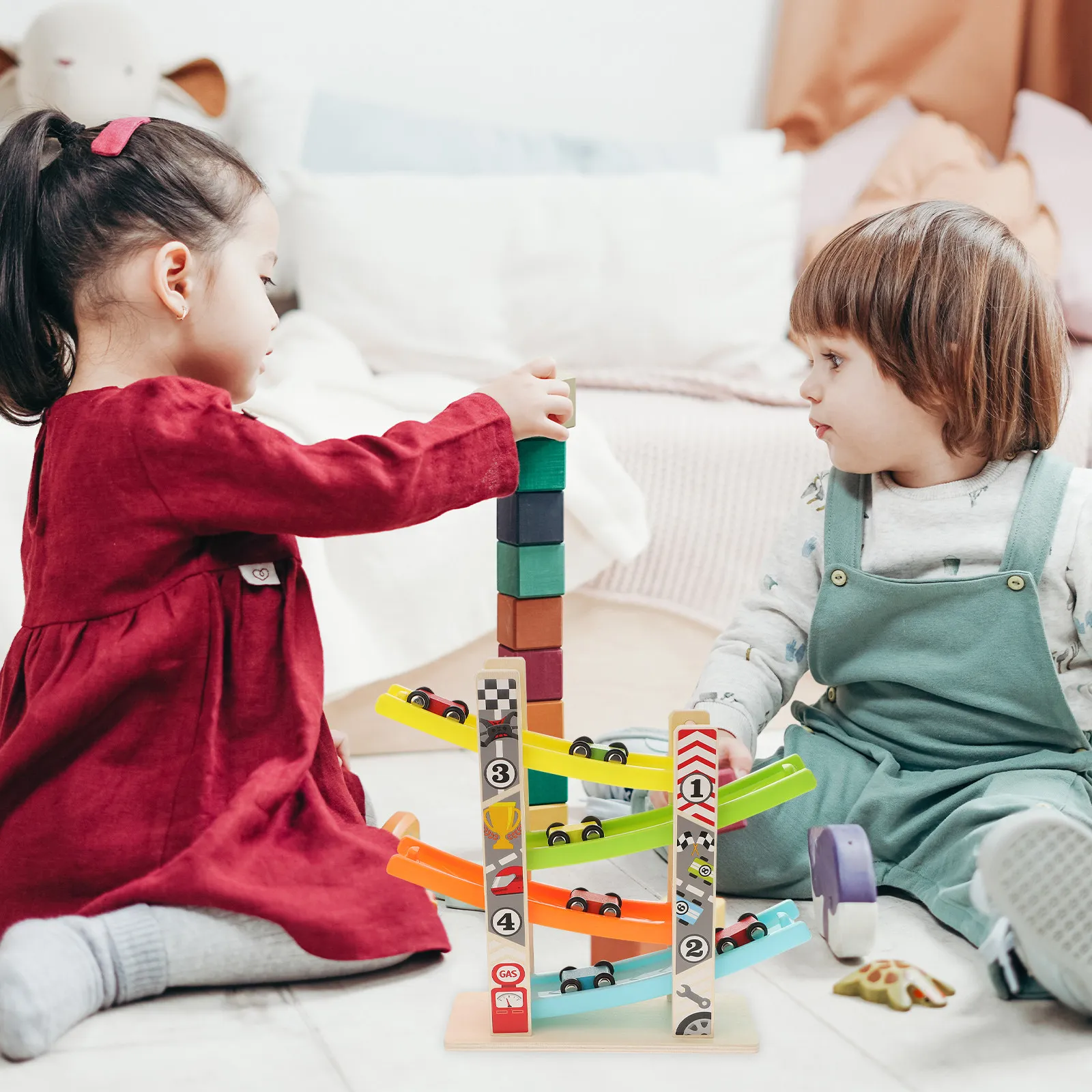 

Набор гоночных трасс с горкой и акселератором для развития скорости, развивающая игрушка для детей и малышей, развивающая распознавание цветов, игрушка-гоночная трасса для детей