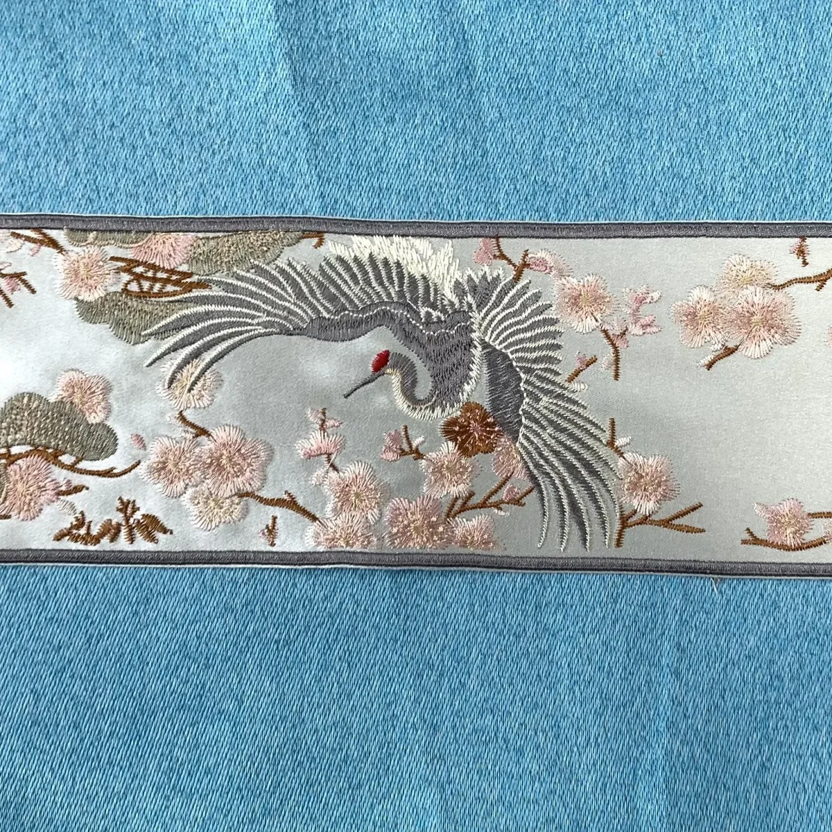 ستائر مطرزة على الطراز الصيني الجديد ووسائد أريكة من الدانتيل والوسائد، مقسمة ​ ​ أشرطة تزيين تنورة هانفو شيابي