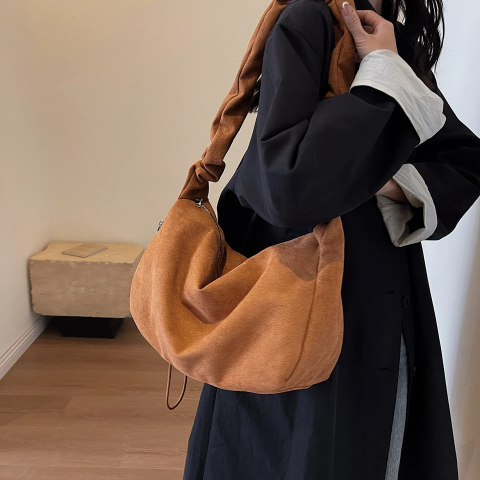 2023 Winter Faux Suede Shoulder Bags For Women Solid Black Female Bags Classic Simple Cloth Handbags Brown Korea Packages